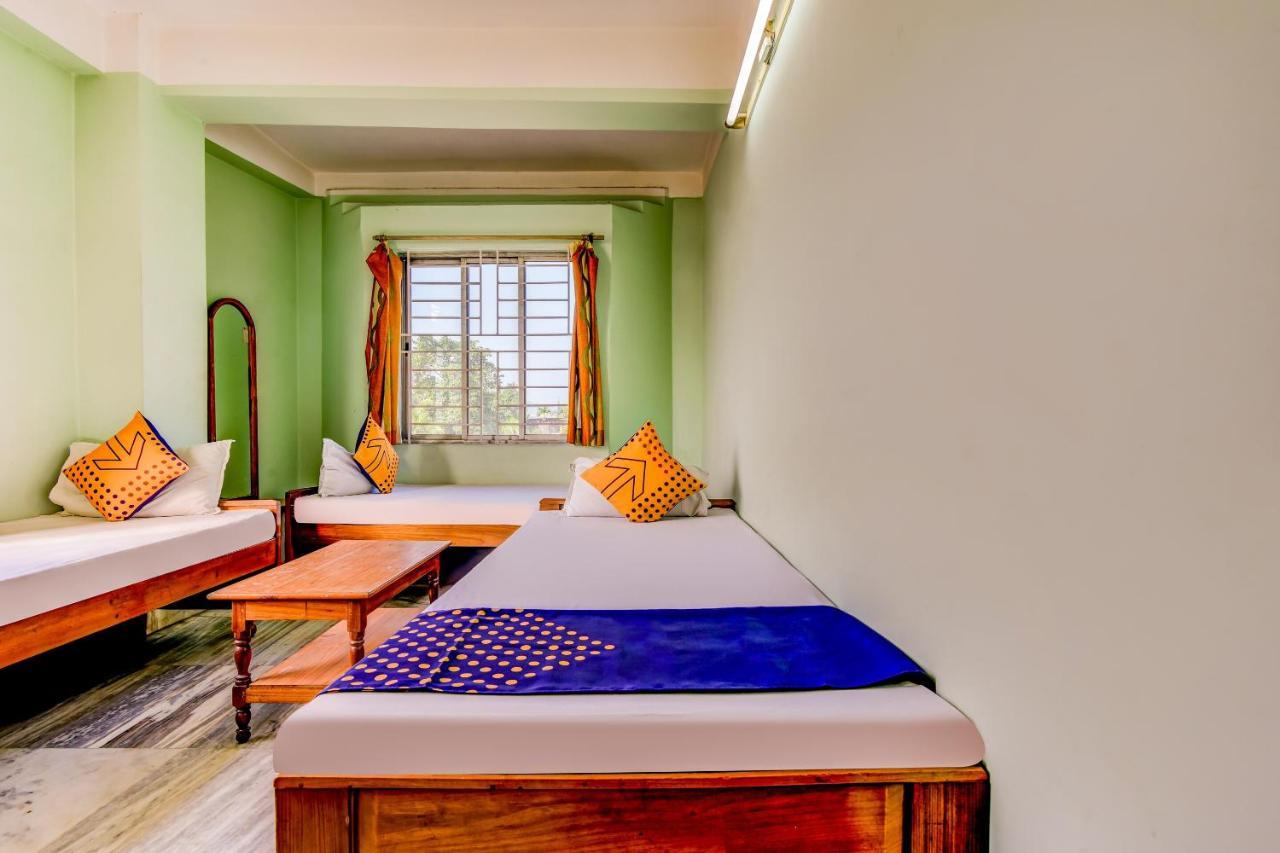 OYO 63538 Hotel Lotus 1 Khanapara Zimmer foto