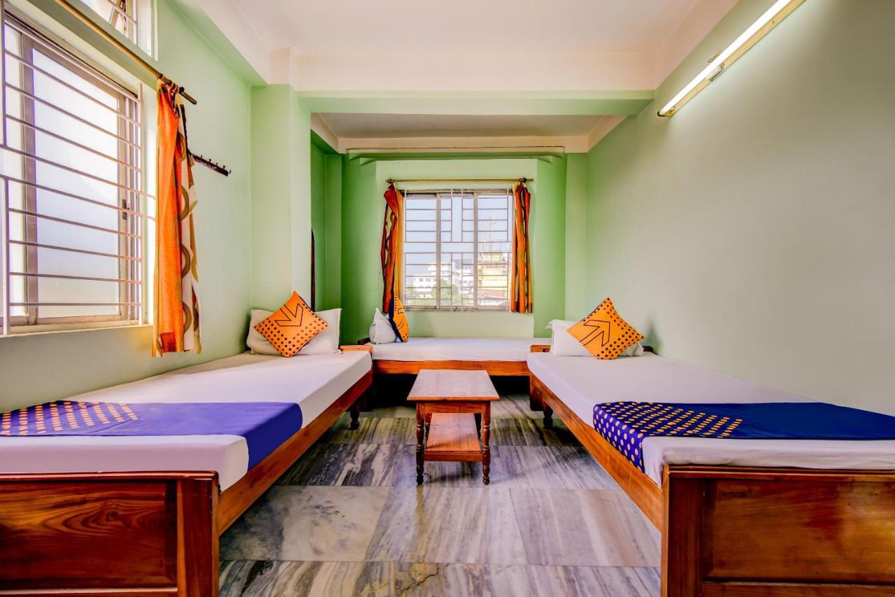 OYO 63538 Hotel Lotus 1 Khanapara Zimmer foto